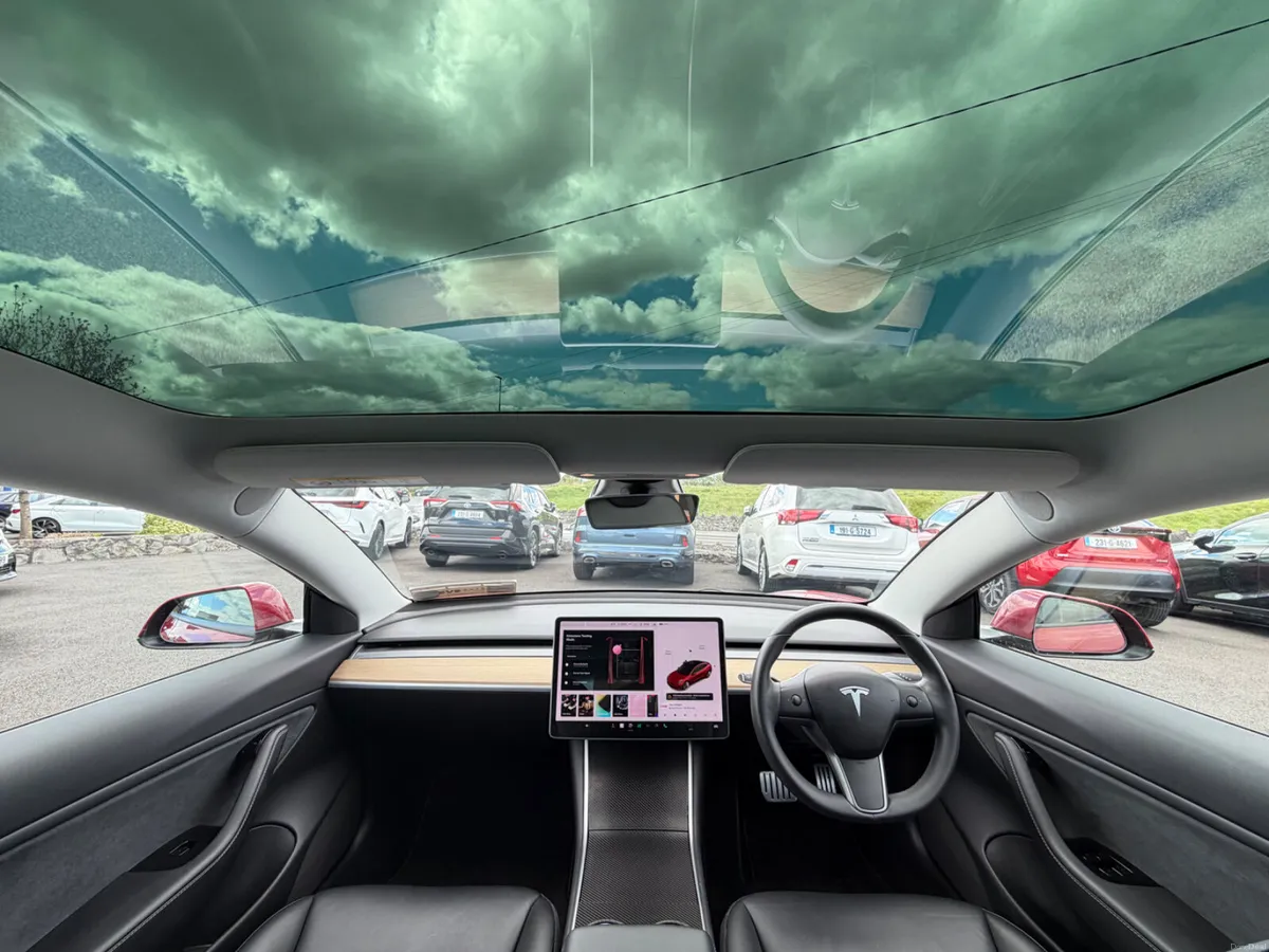 Performance Model 3 - AWD - Long range - Image 2