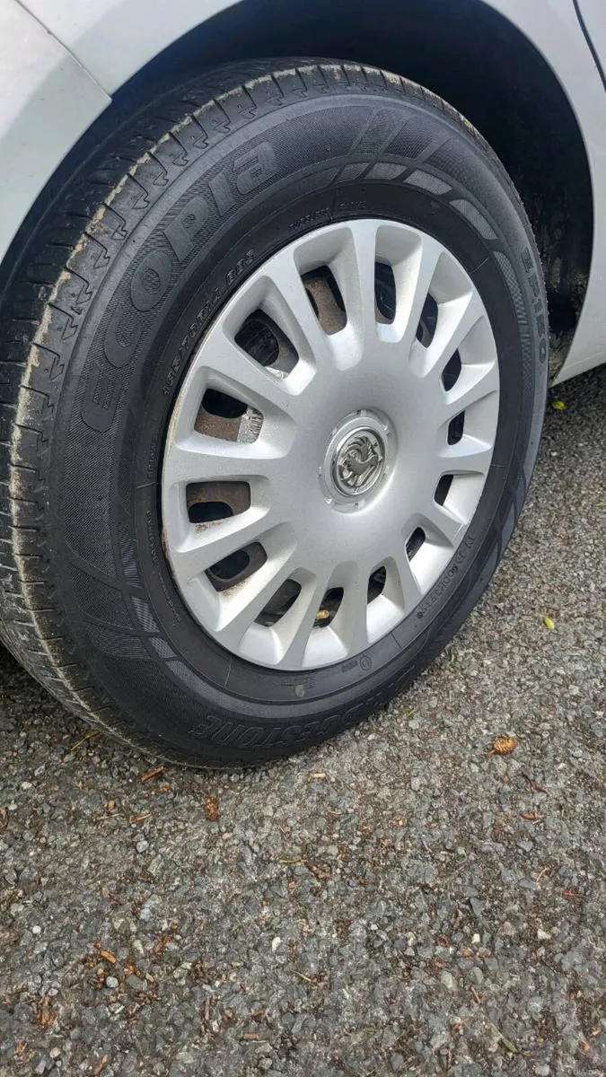 Vauxhall Corsa 2009 - Image 4