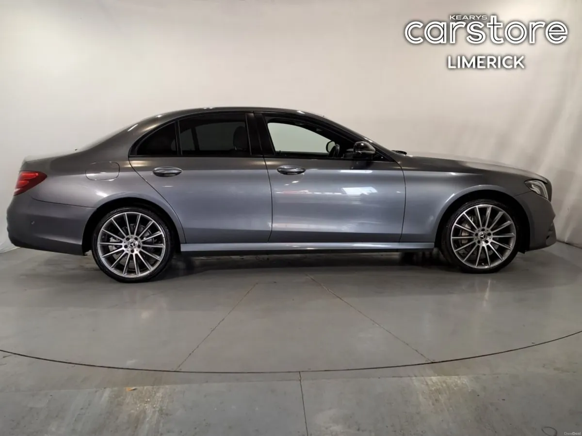 Mercedes-Benz E-Class E 220 D AMG LINE A/T - Image 2