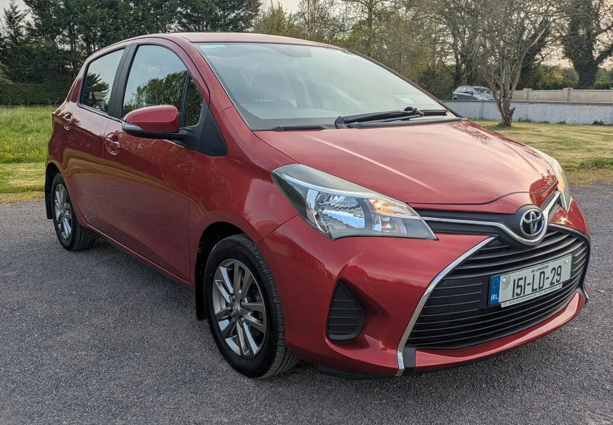 TOYOTA YARIS AURA /LOW KMS /NEW NCT - Image 1