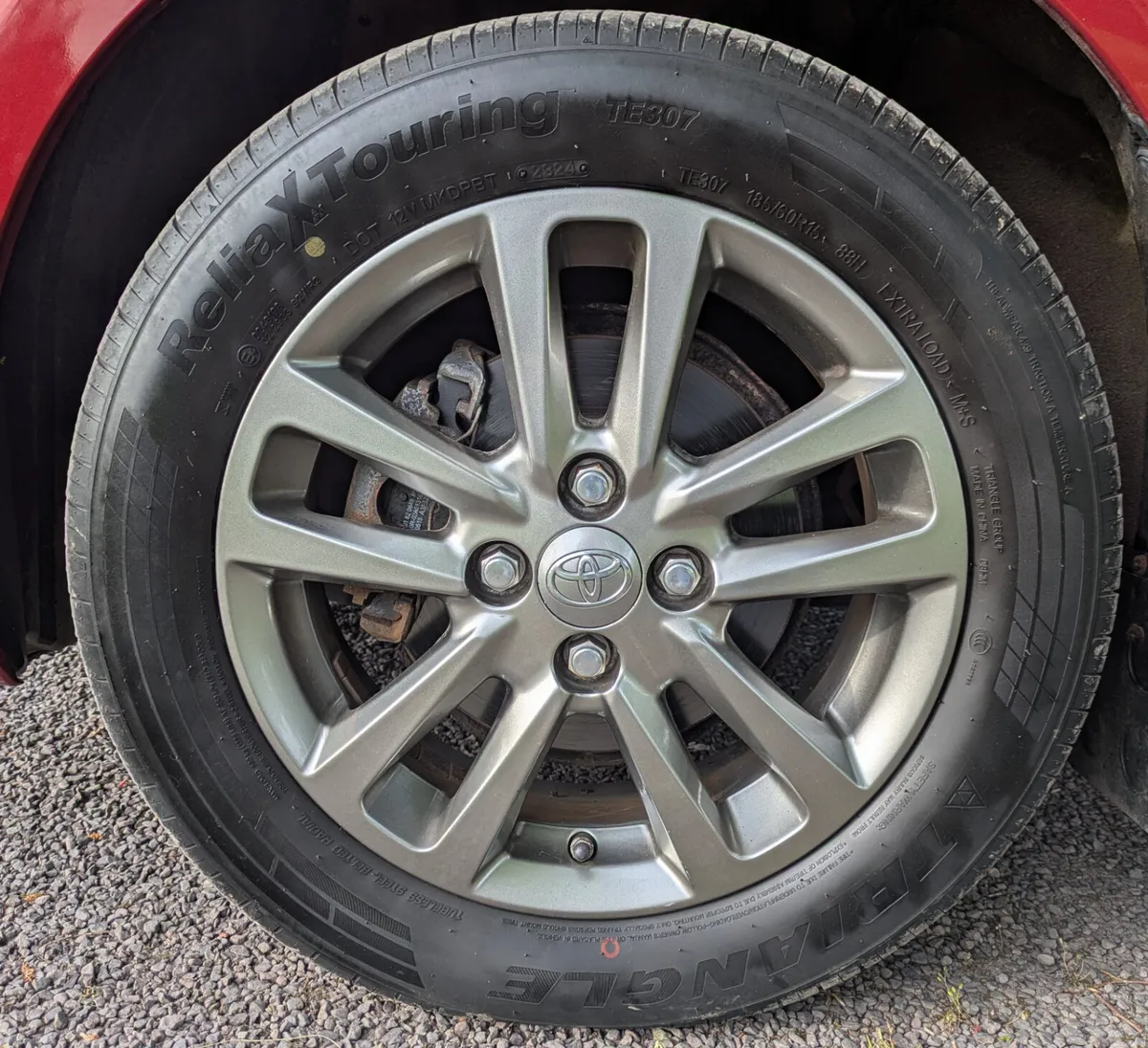 TOYOTA YARIS AURA /LOW KMS /NEW NCT - Image 3