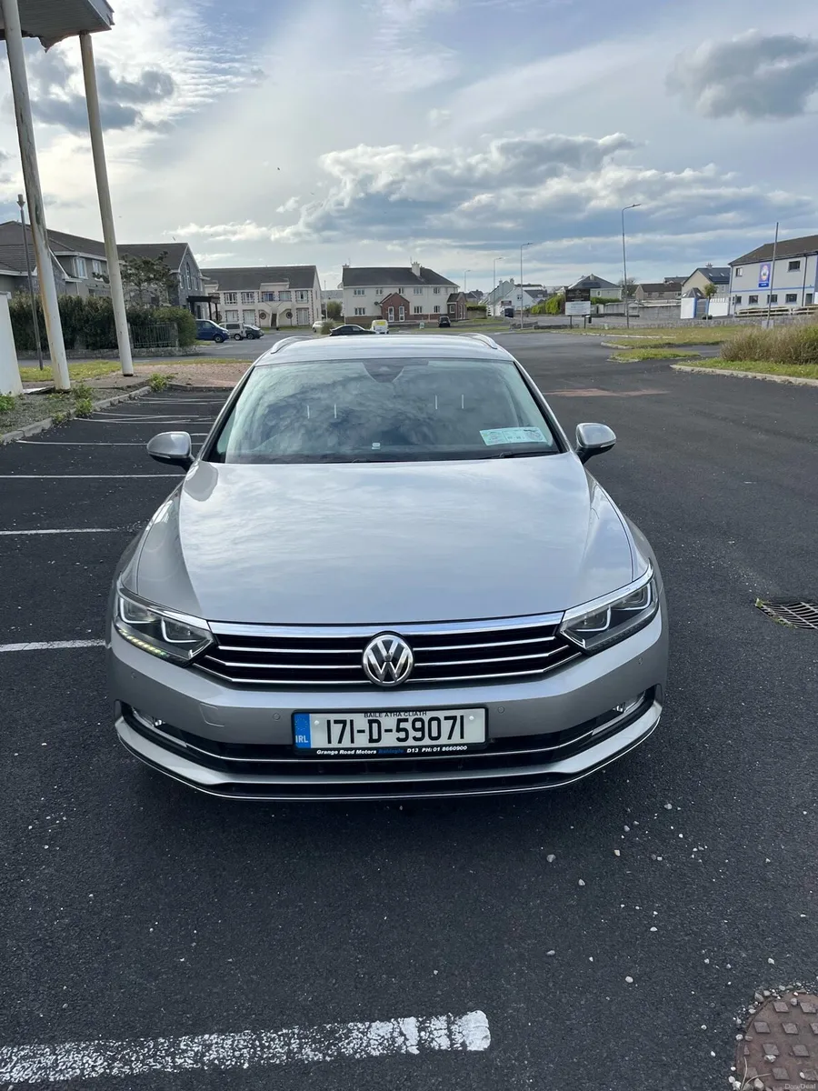 Volkswagen Passat Estate 2017 AUTOMATIC 1.4TSI 150 - Image 3