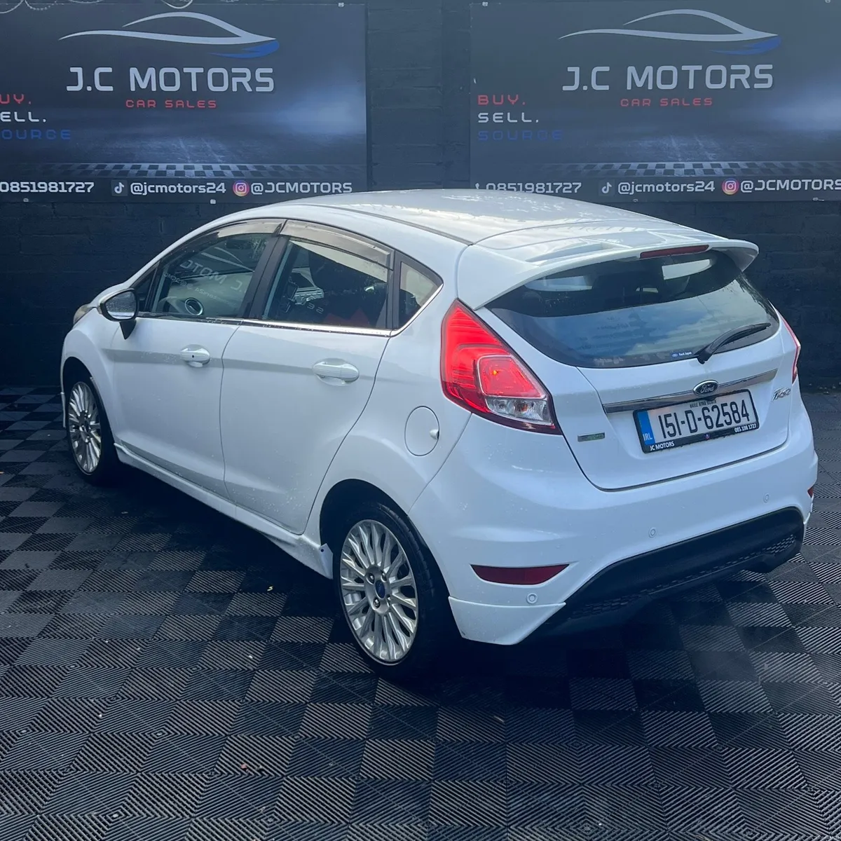 2015 Ford Fiesta (Low KM) Automatic - Image 4