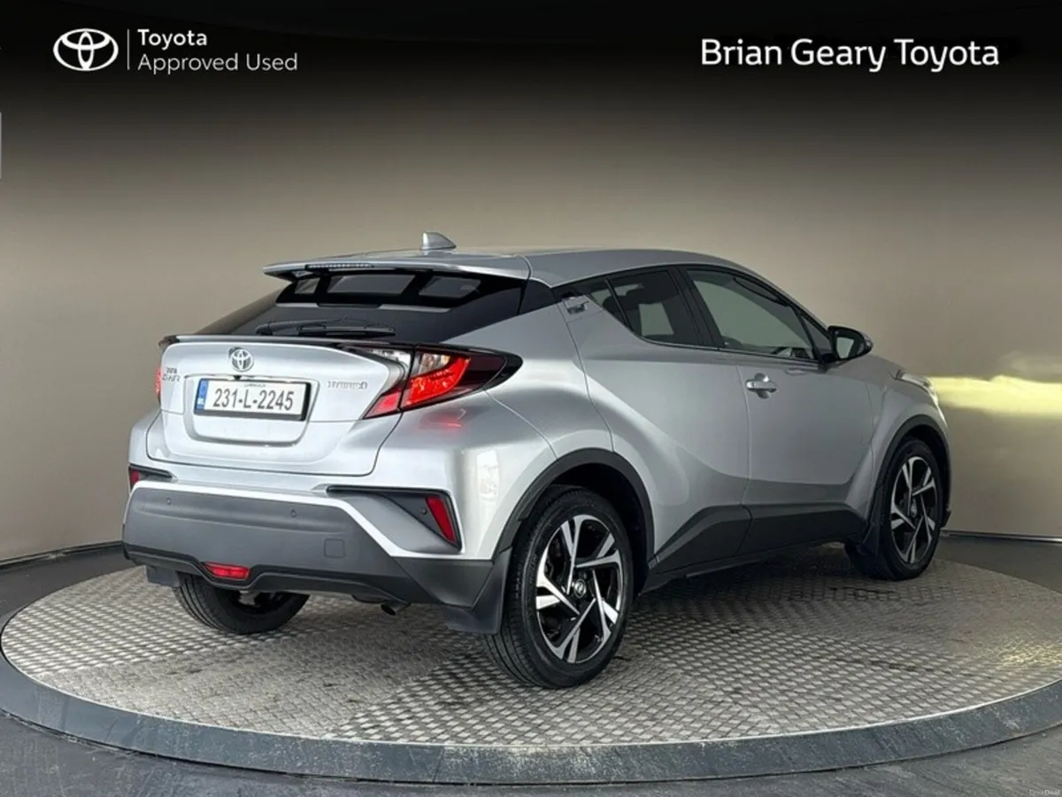 Toyota C-HR HYBRID SPORT - Image 2