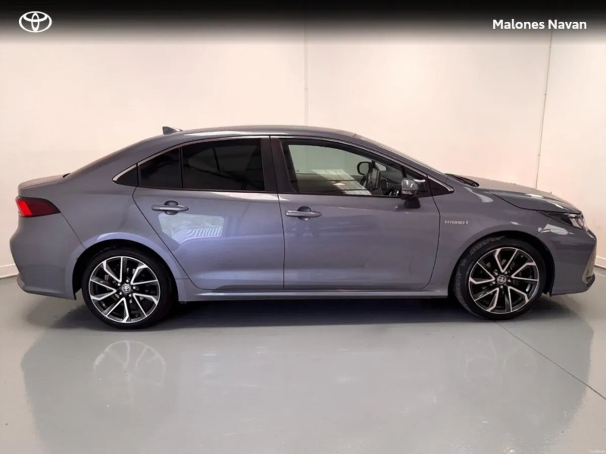 Toyota Corolla COROLLA HYBRID SOL SALOON - Image 3