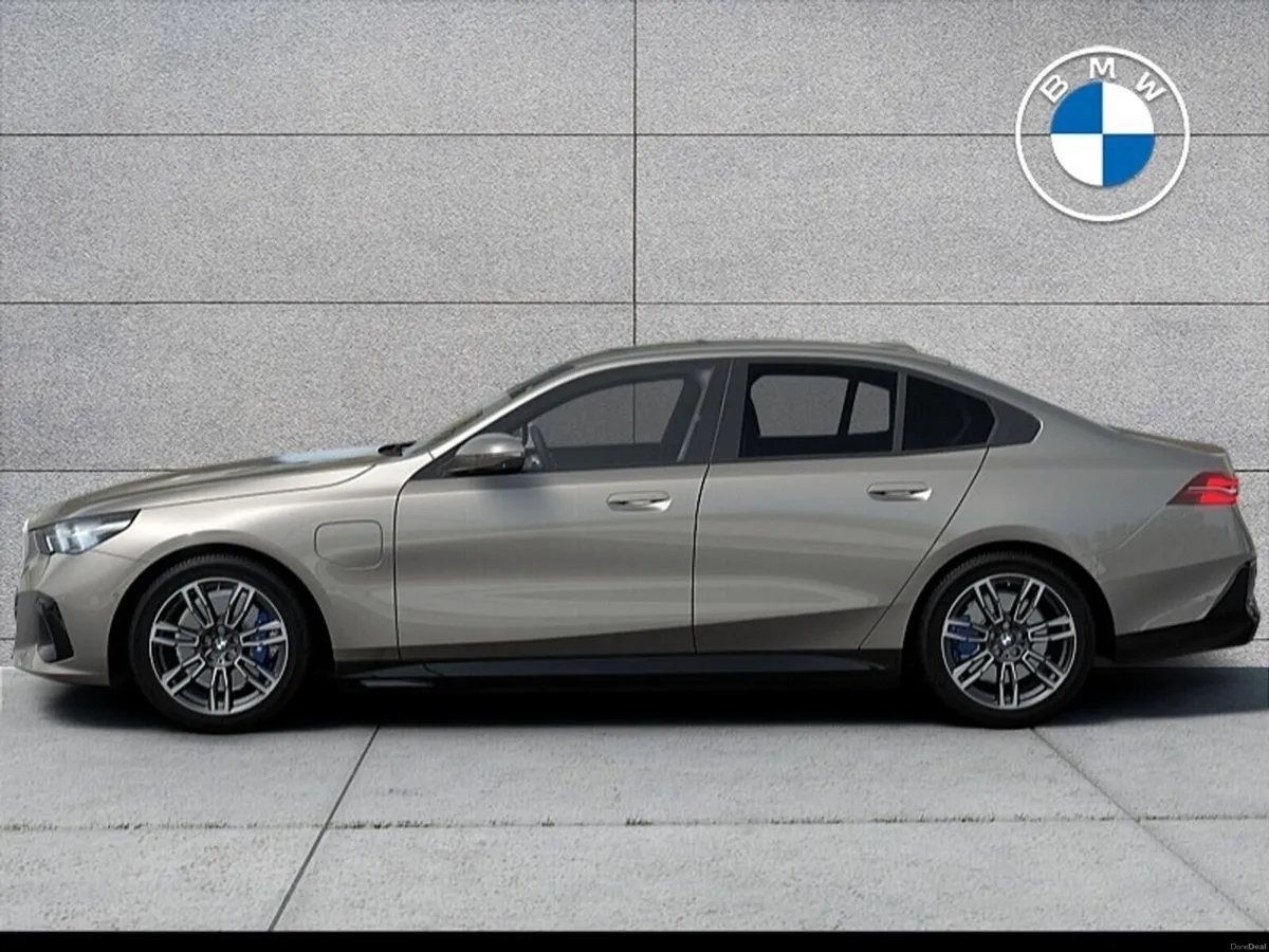 BMW 5-Series 530e M Sport - Image 2