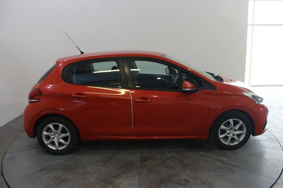 Peugeot 208 1.2 PureTech 82bhp Active 5DR - TENDER - Image 3