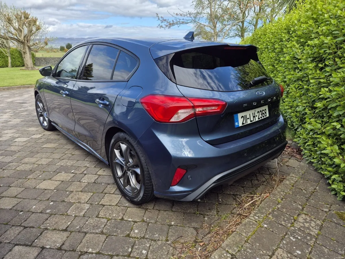 Ford Focus 2021 - Image 3