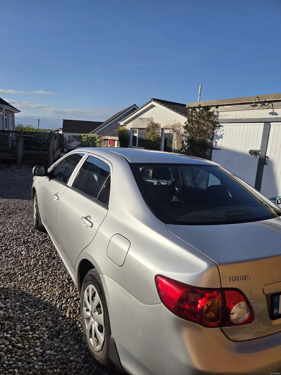 Toyota Corolla 1.4 Terra 2010 - Image 4
