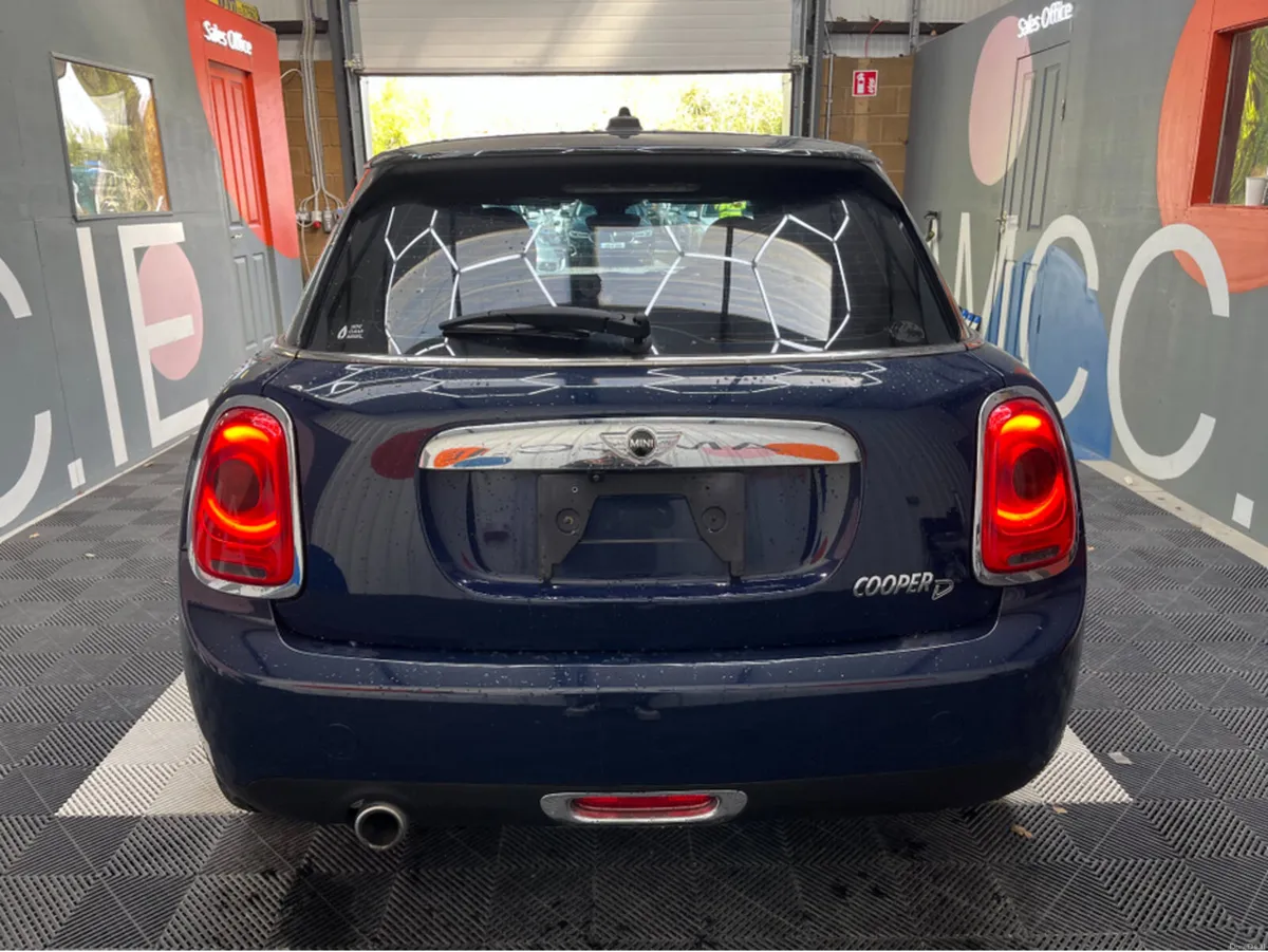 Mini Cooper 2016 MINI COOPER D 1.5 AUTOMATIC / CRU - Image 3