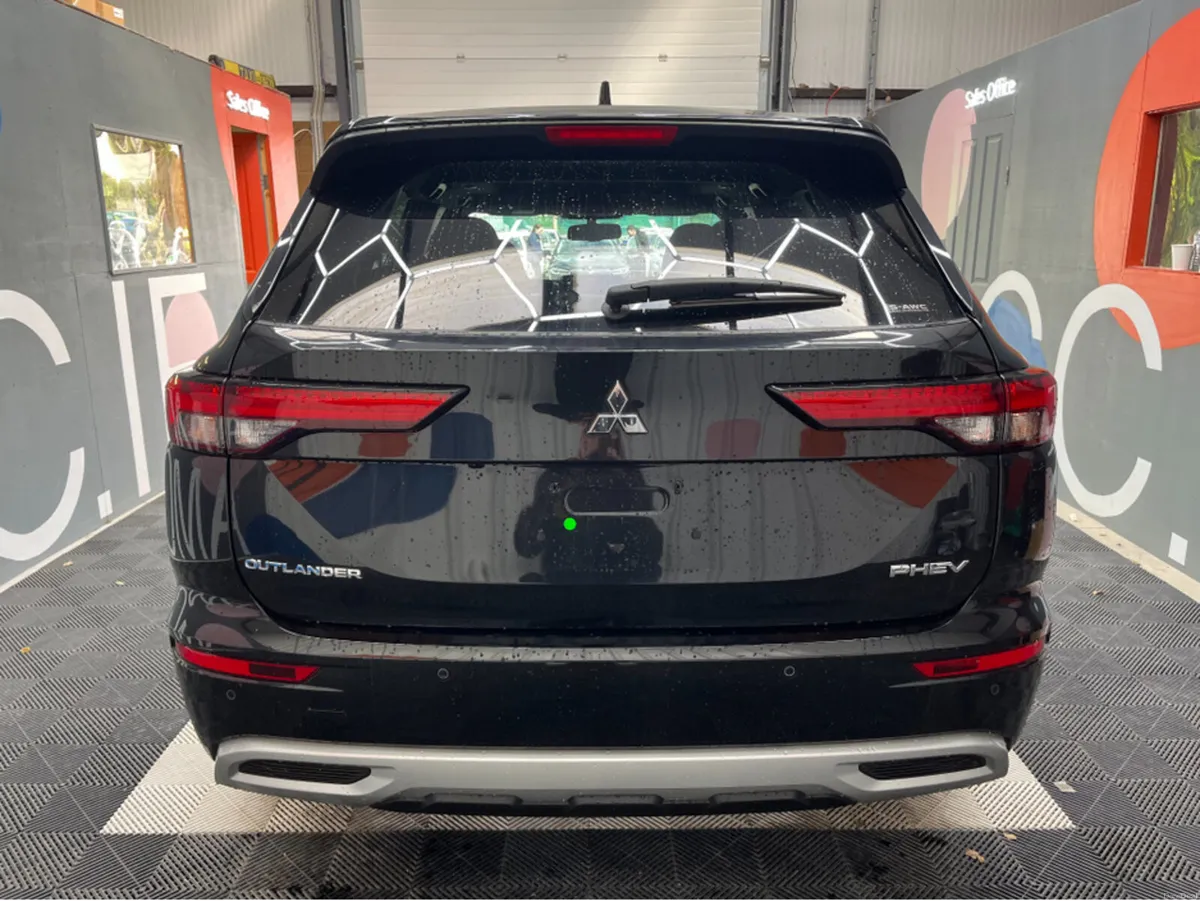 Mitsubishi Outlander €45950 2024 MITSUBISHI OUTLAN - Image 3