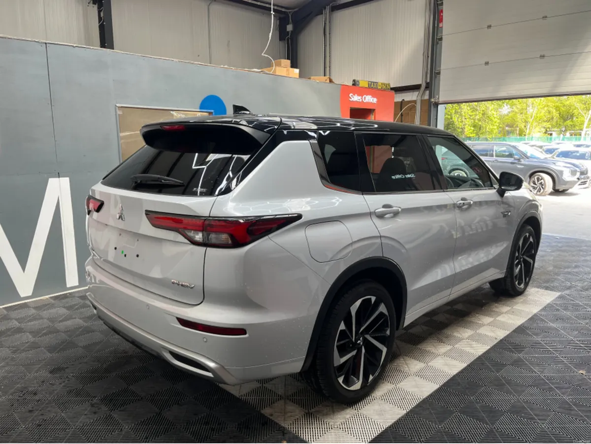 Mitsubishi Outlander €45950 2024 MITSUBISHI OUTLAN - Image 2