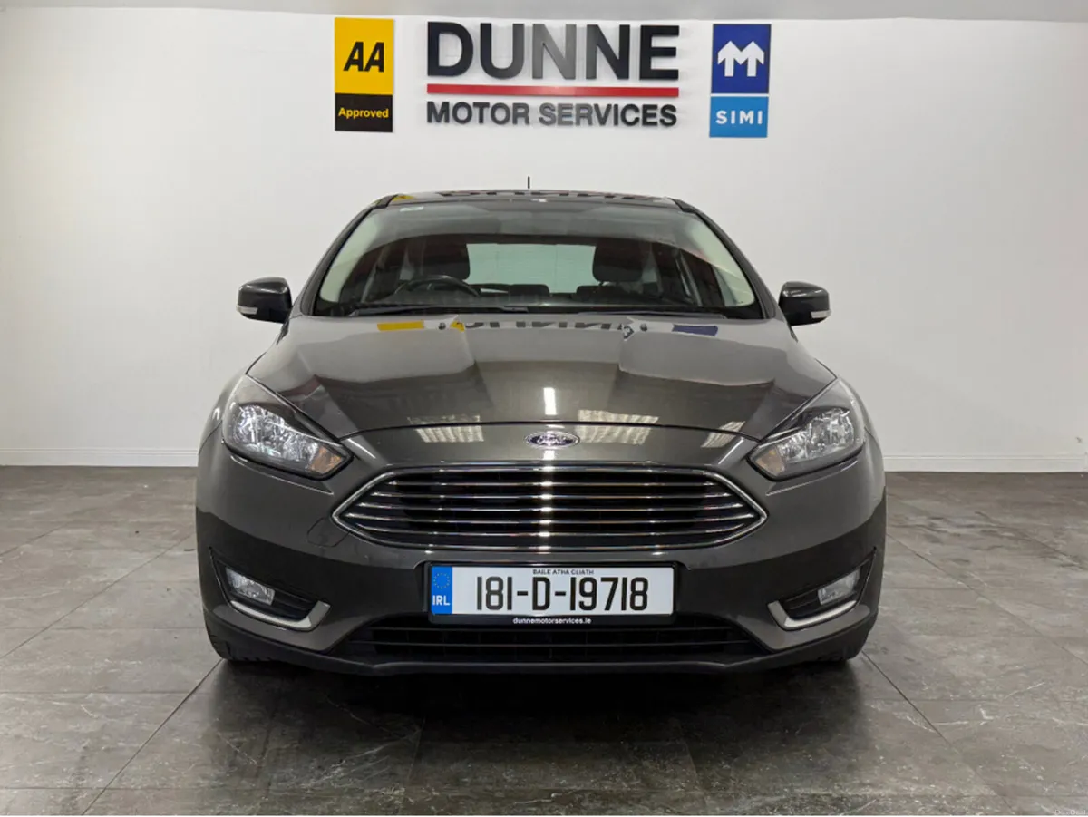 Ford Focus **TITANIUM EDITION **CRUISE CONTROL **A - Image 3