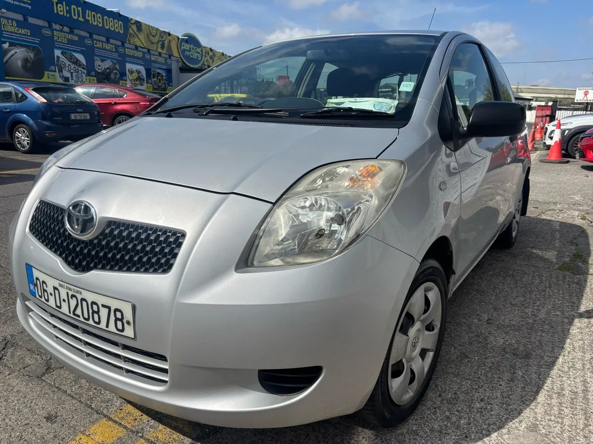 Toyota Yaris - Image 2