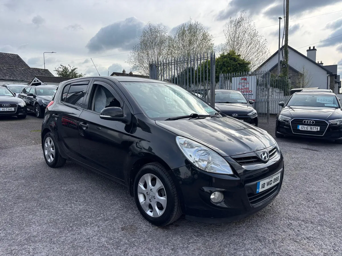 Hyundai i20  PETROL  1.2   IDEAL STARTER CAR - Image 1