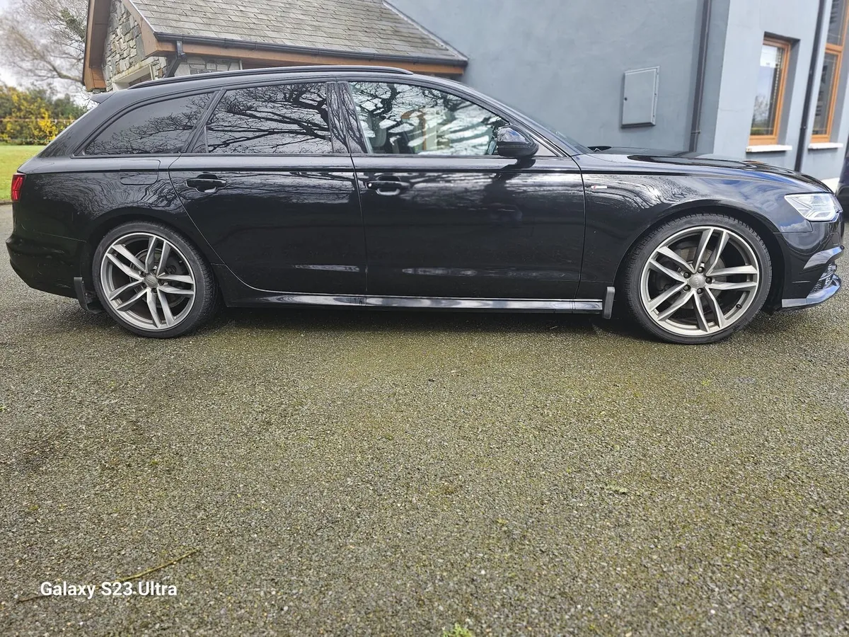 Audi A6 Avant Black Edition S Tronic 190HP. - Image 2