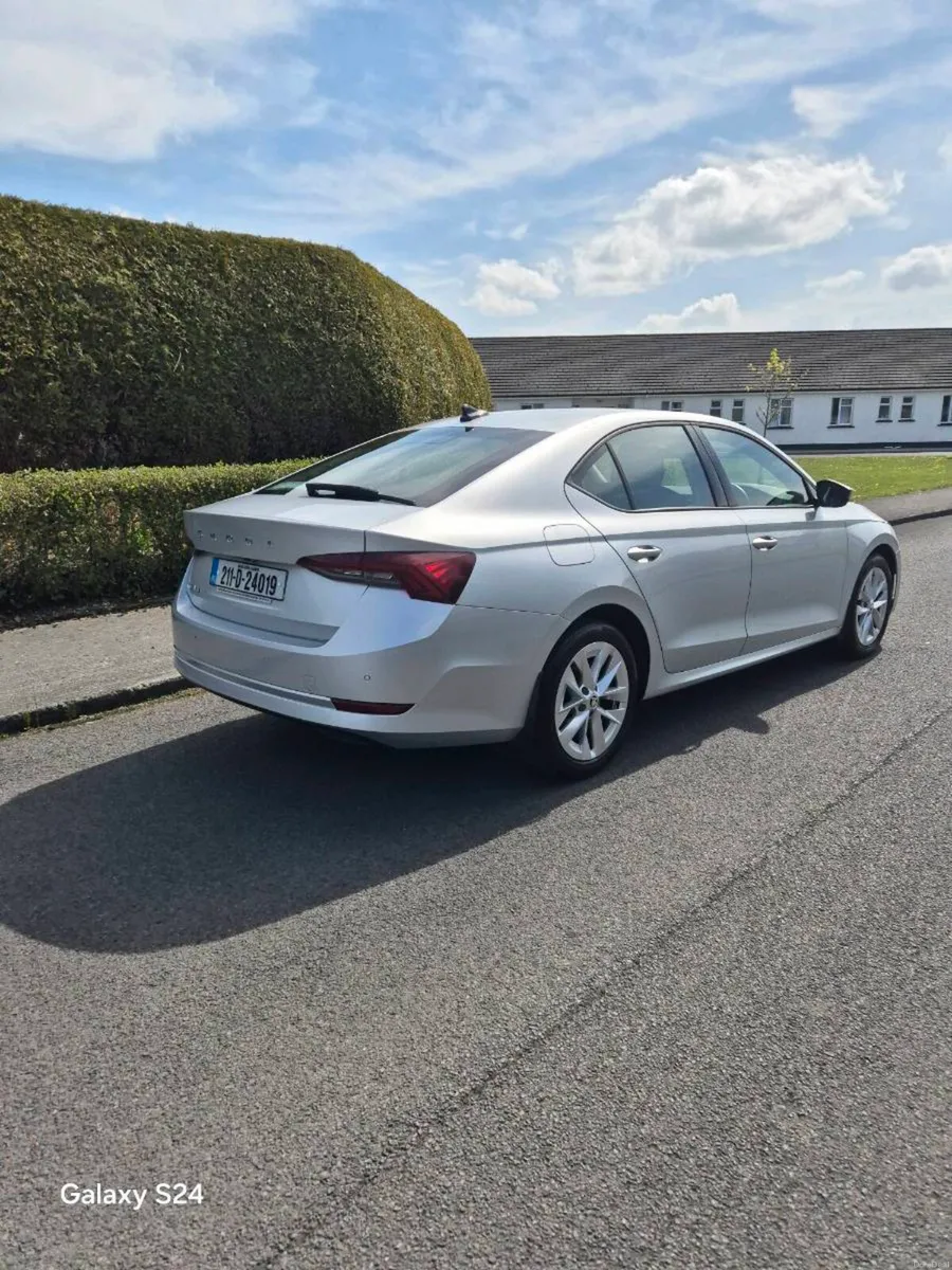 Skoda Octavia  Diesel Automatic - Image 4