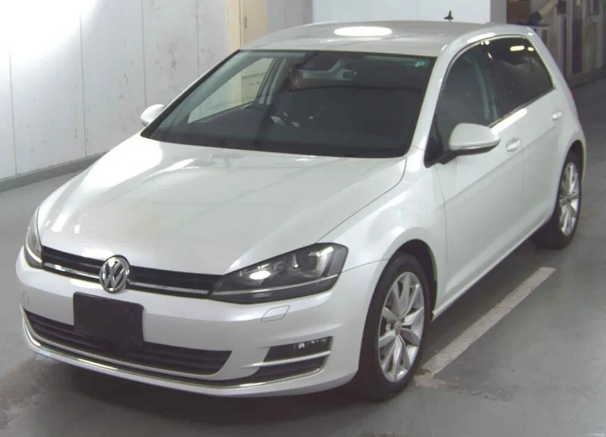 2015 VW Golf Highline Automatic - Image 2