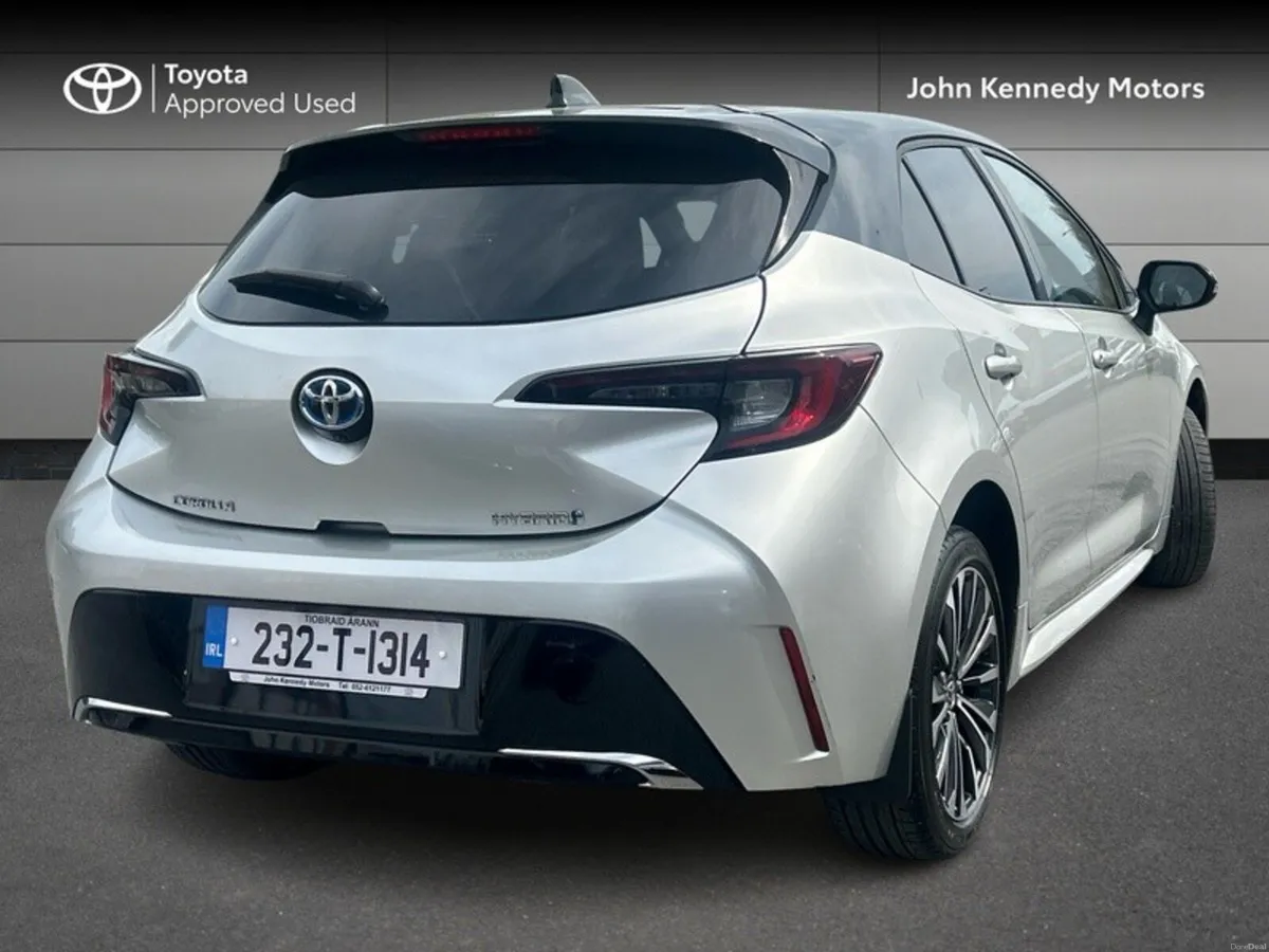 Toyota Corolla LUNA SPORT HB - Image 2