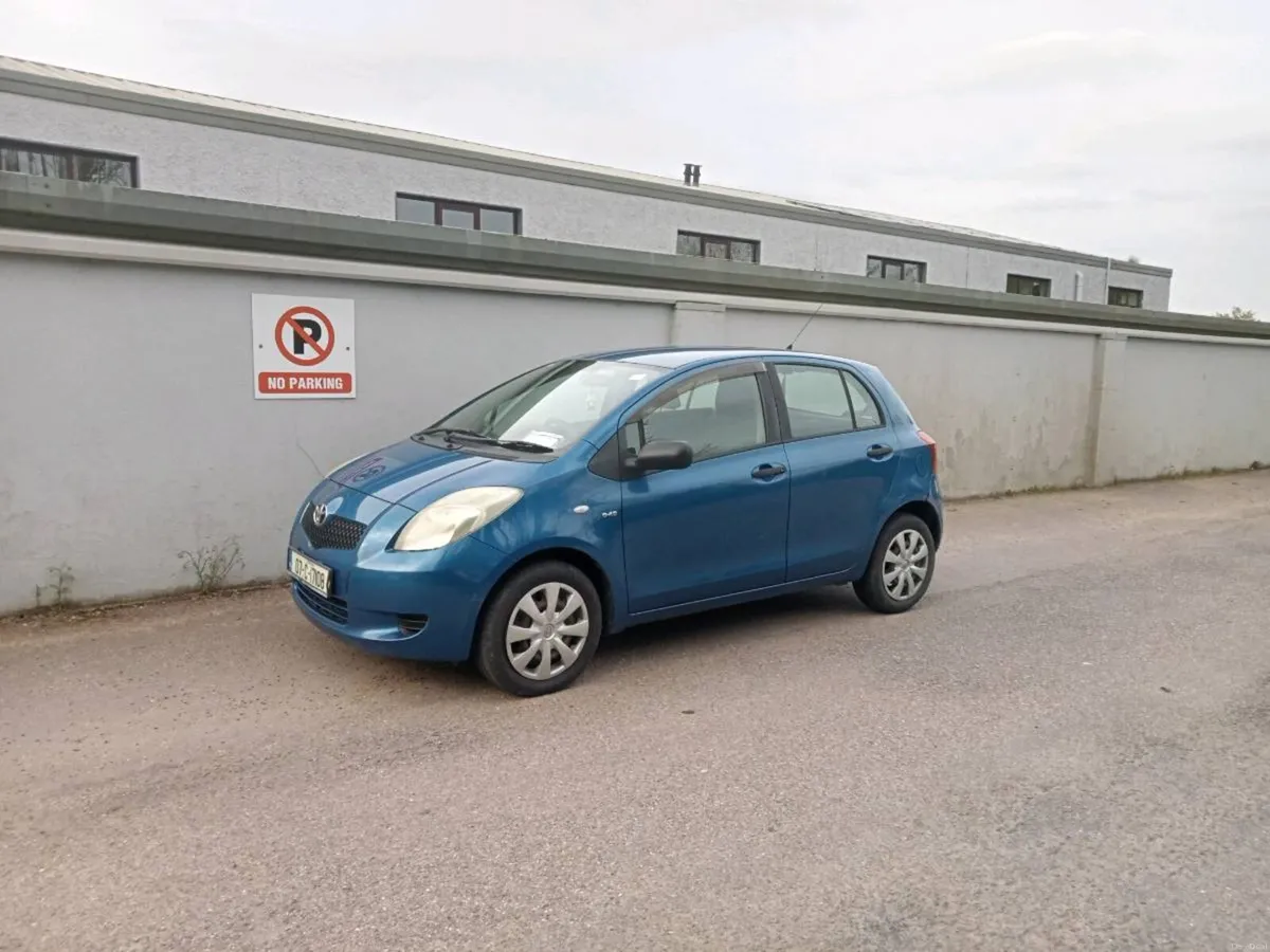 Toyota Yaris - Image 2
