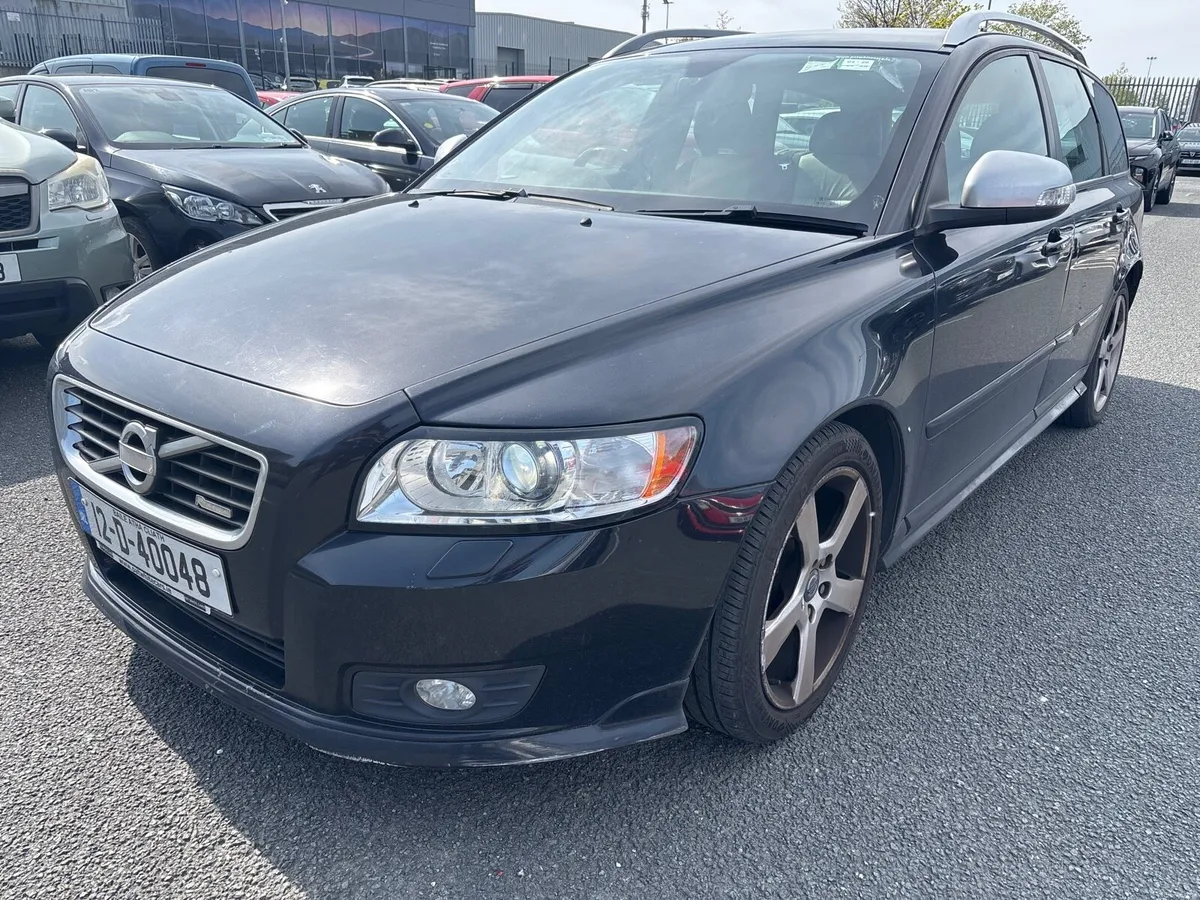 Volvo V50 - Image 2
