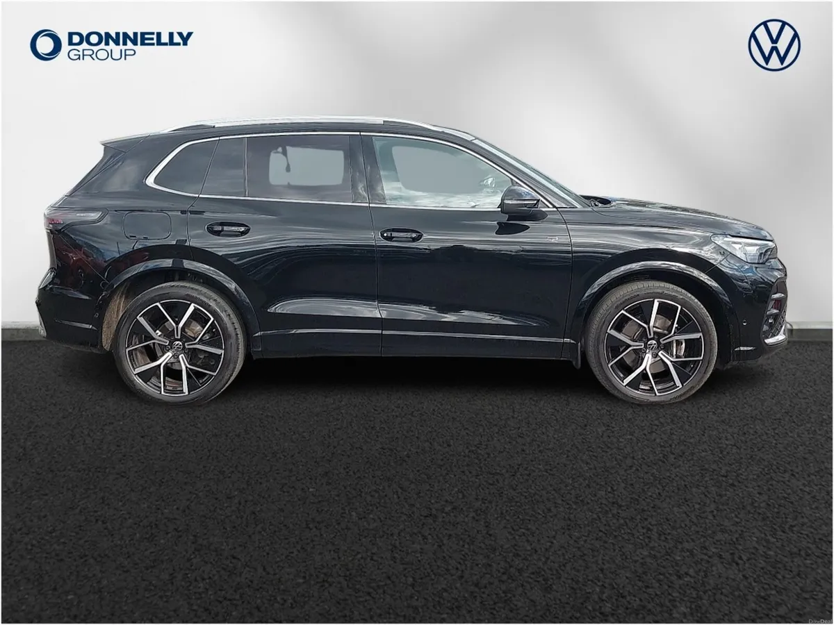 Volkswagen Tiguan Diesel Estate R-Line - Image 4