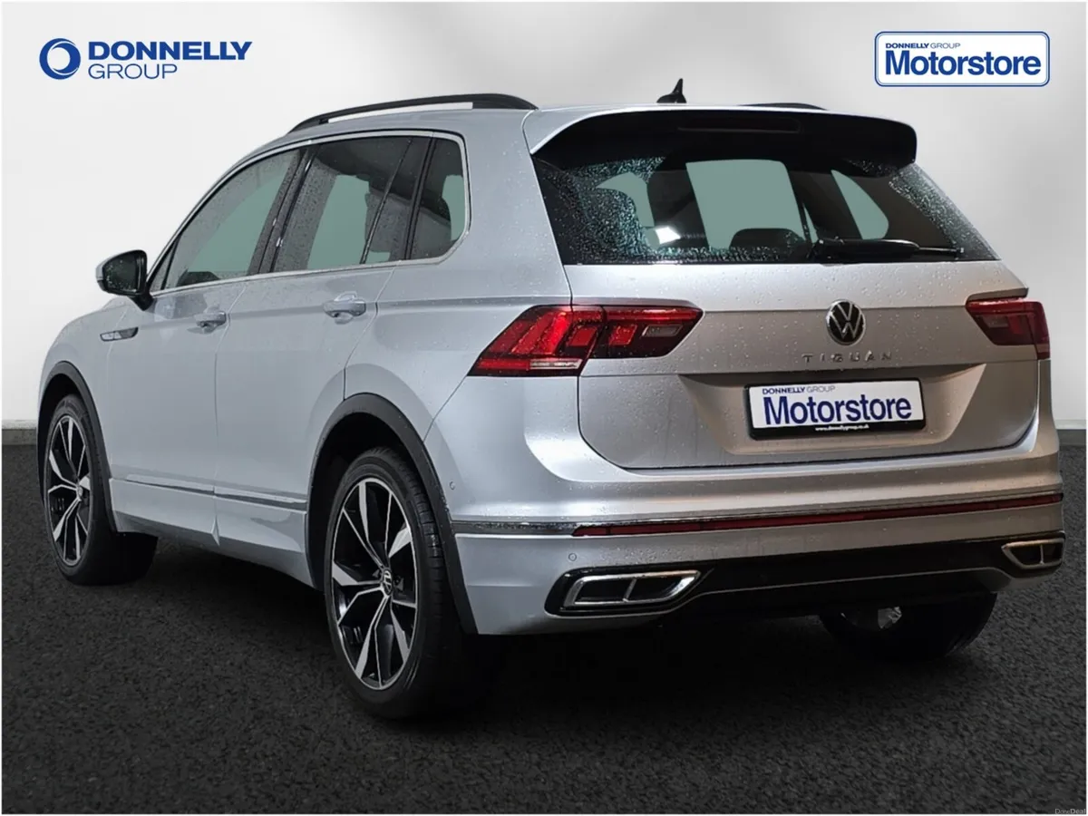 Volkswagen Tiguan Estate R-Line - Image 2