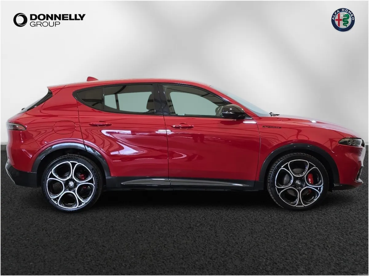 Alfa Romeo Tonale Hatchback Speciale - Image 3
