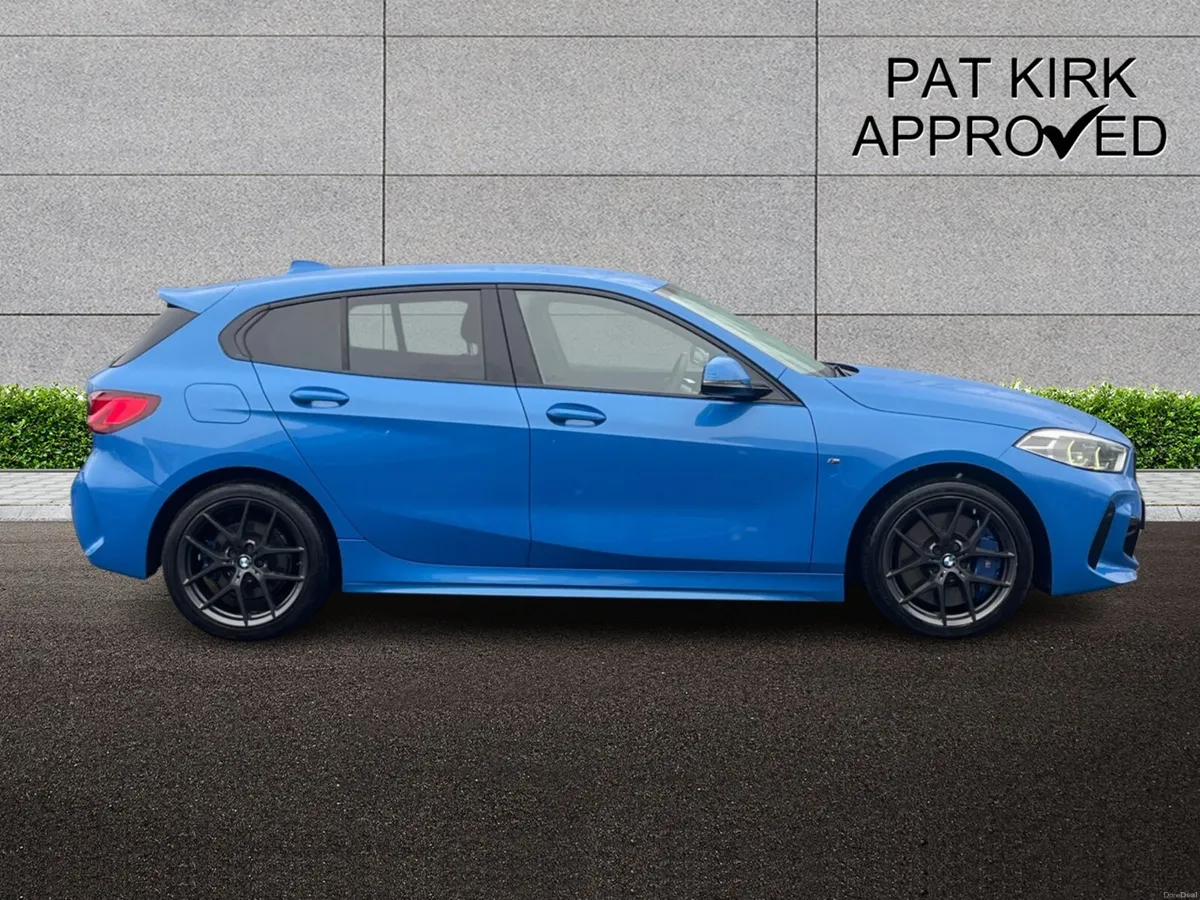 BMW 1 Series Hatchback M Sport - Image 4