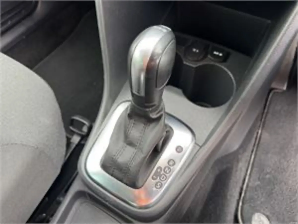 2013 VW POLO 1.4 Auto Match S-A - Image 3