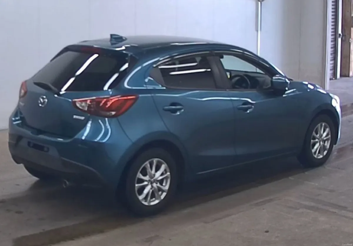 2017 Mazda Demio - Image 3