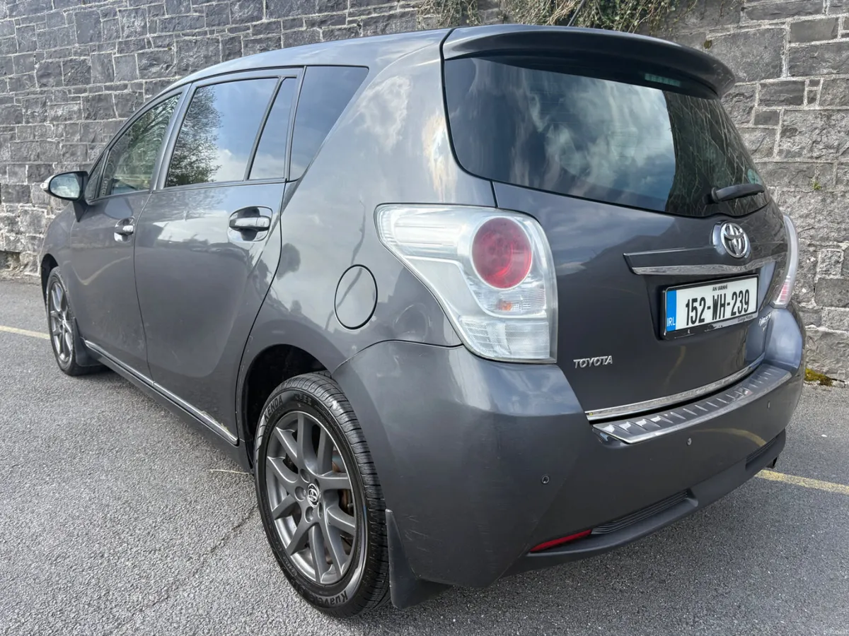 15 Toyota Verso 7 Seater! Pan roof trade ins 👍 - Image 2