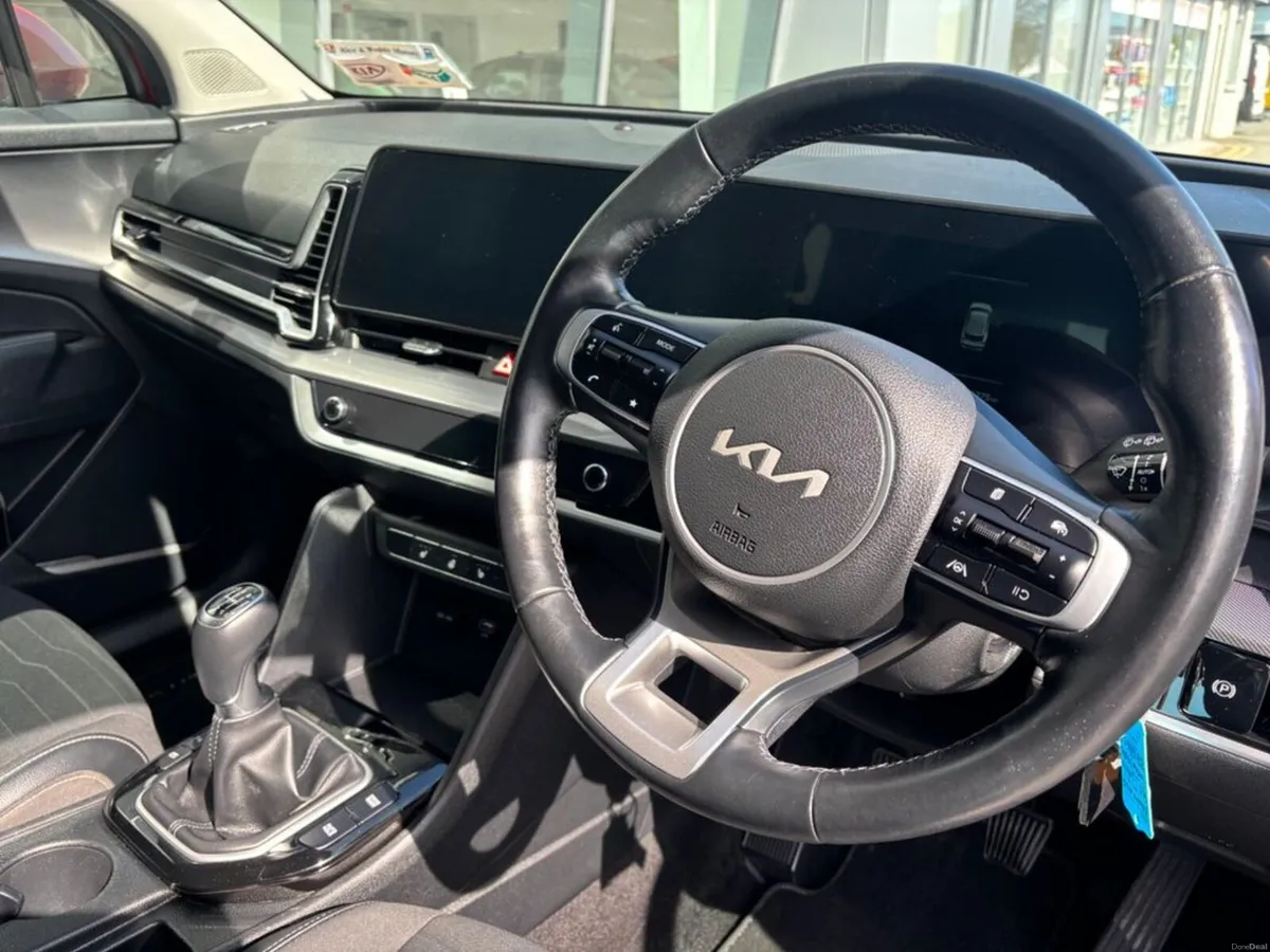 Kia Sportage K3 1.6 PETROL 5DR - Image 2