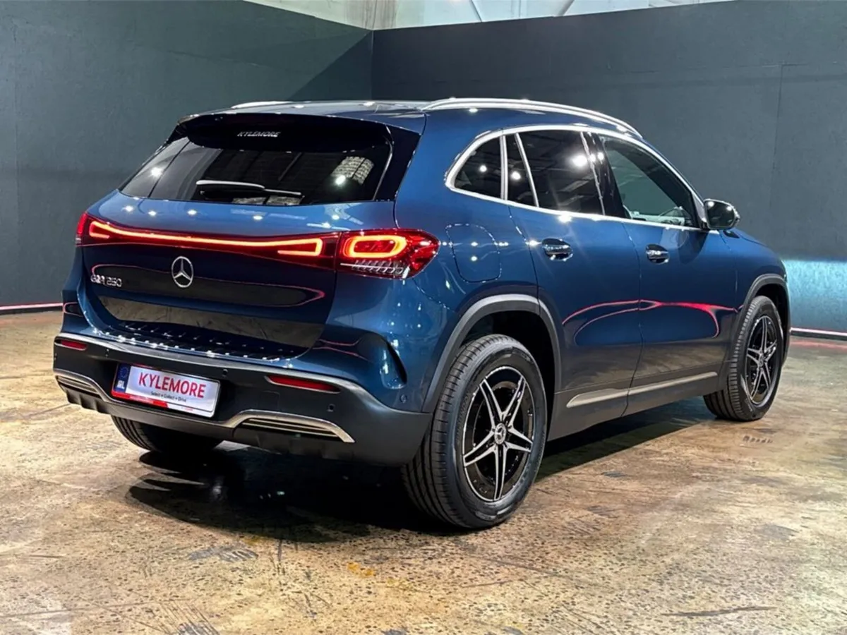 Mercedes-Benz EQA EQA 250 AMG LINE - REVERSE CAMER - Image 4