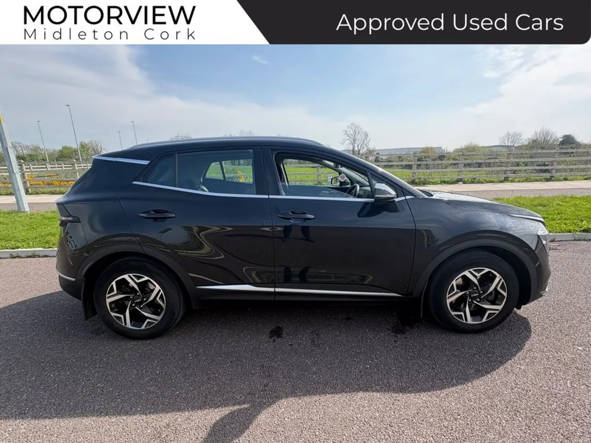 Kia Sportage Premium spec 1.6d 5DR, **warranty til - Image 2