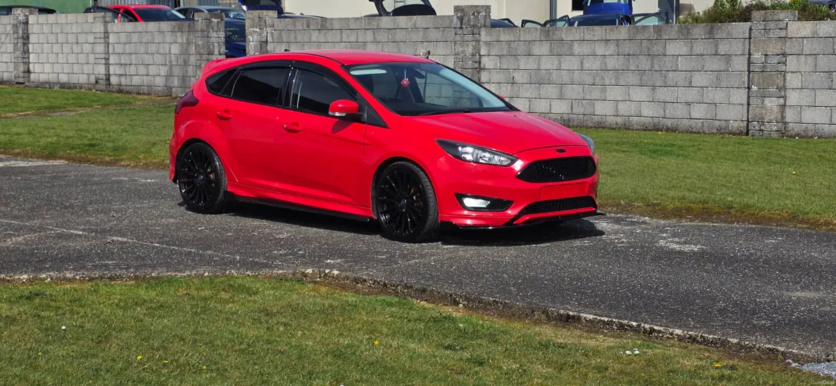 Ford Focus St Line 2015 - Image 1