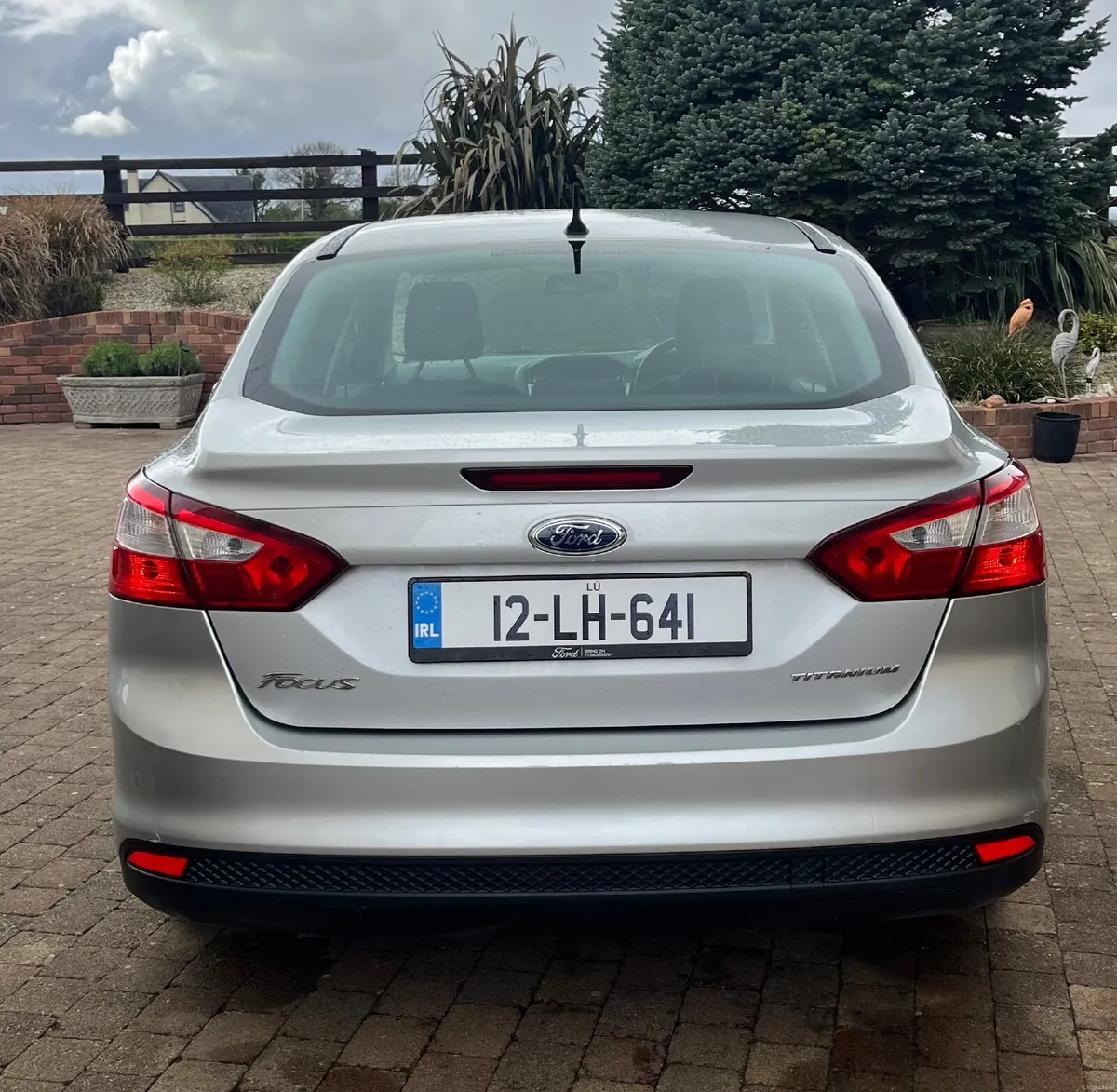 Ford Focus 2012 - Image 2