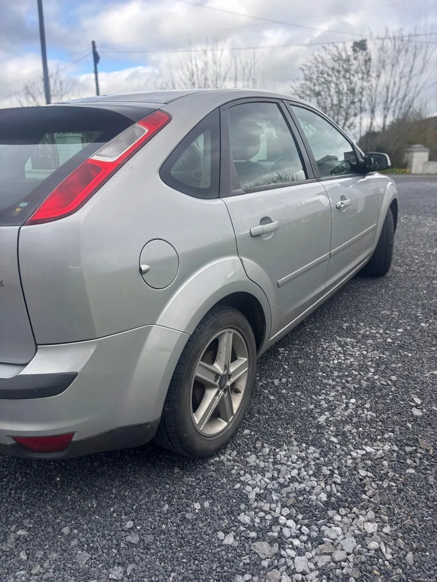 Ford Focus 2008 - Image 2