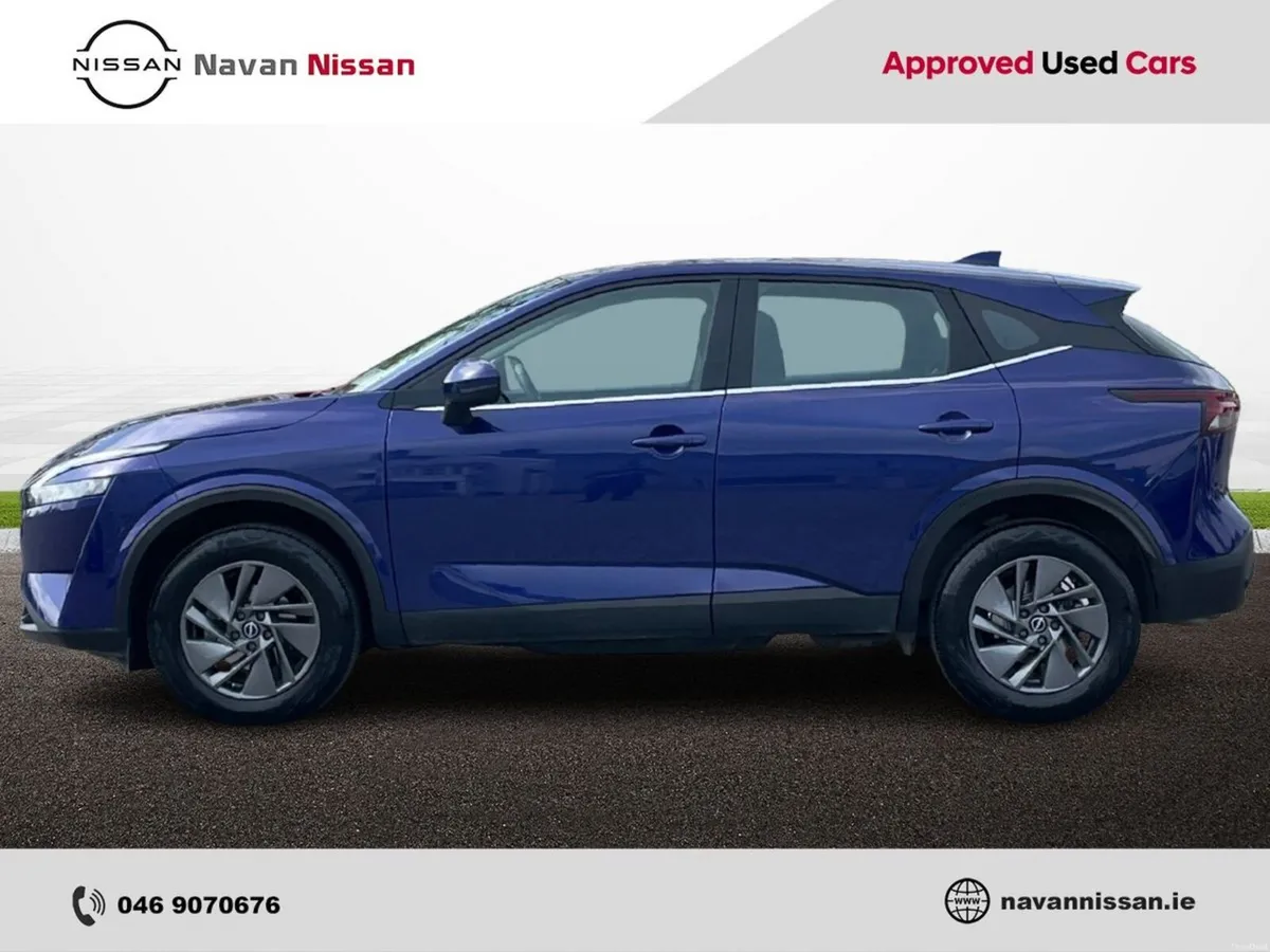 Nissan Qashqai 1.3 PET MILD HYBRID SV CVT *EFFICIE - Image 4