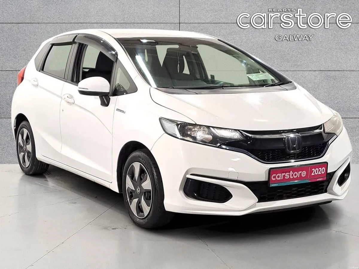 Honda Fit 1.5 HYBRID AUTO - Image 1