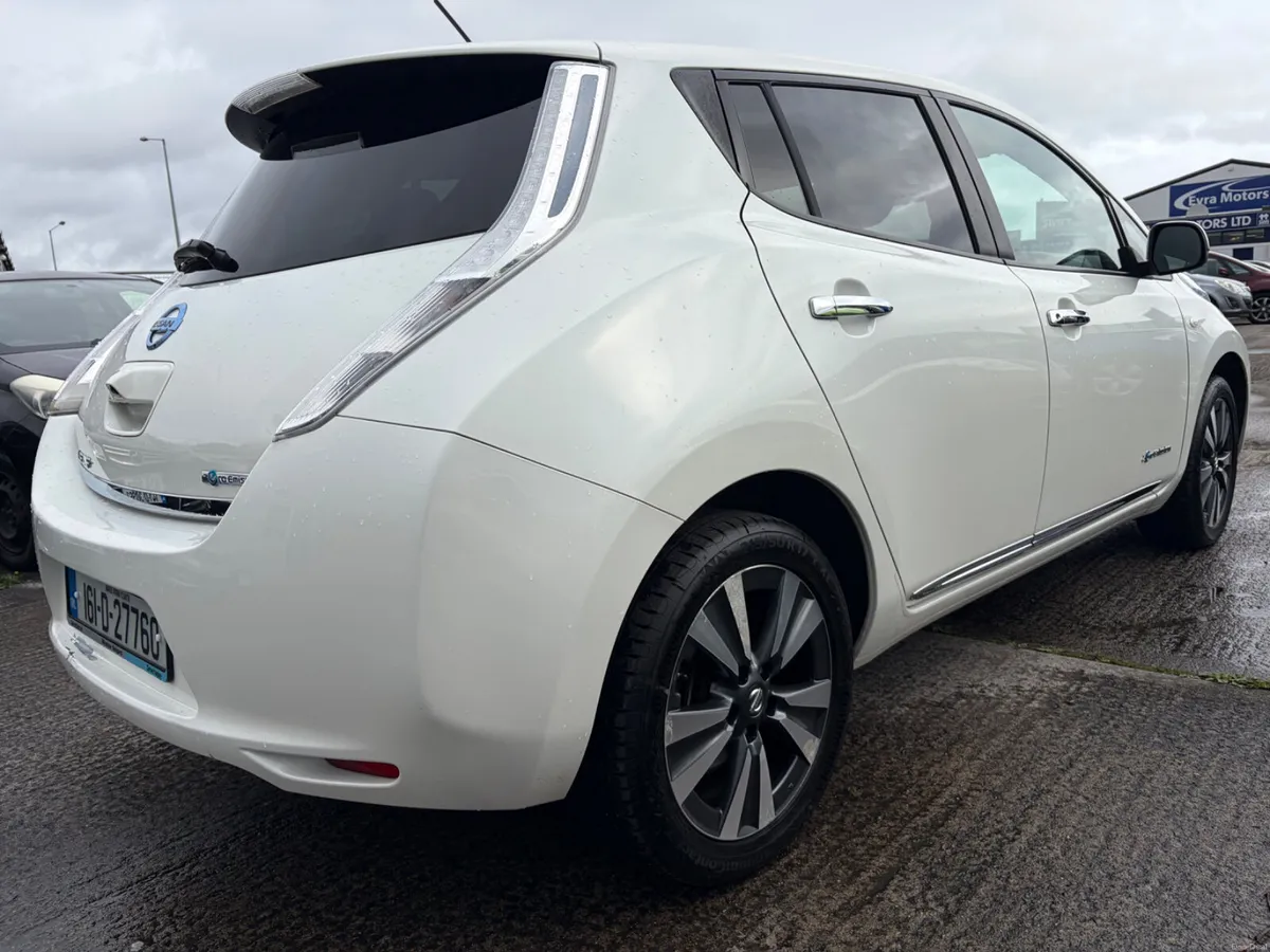 11 BARS-FULL HISTORY-TOP SPEC- LOW KMS - Image 4