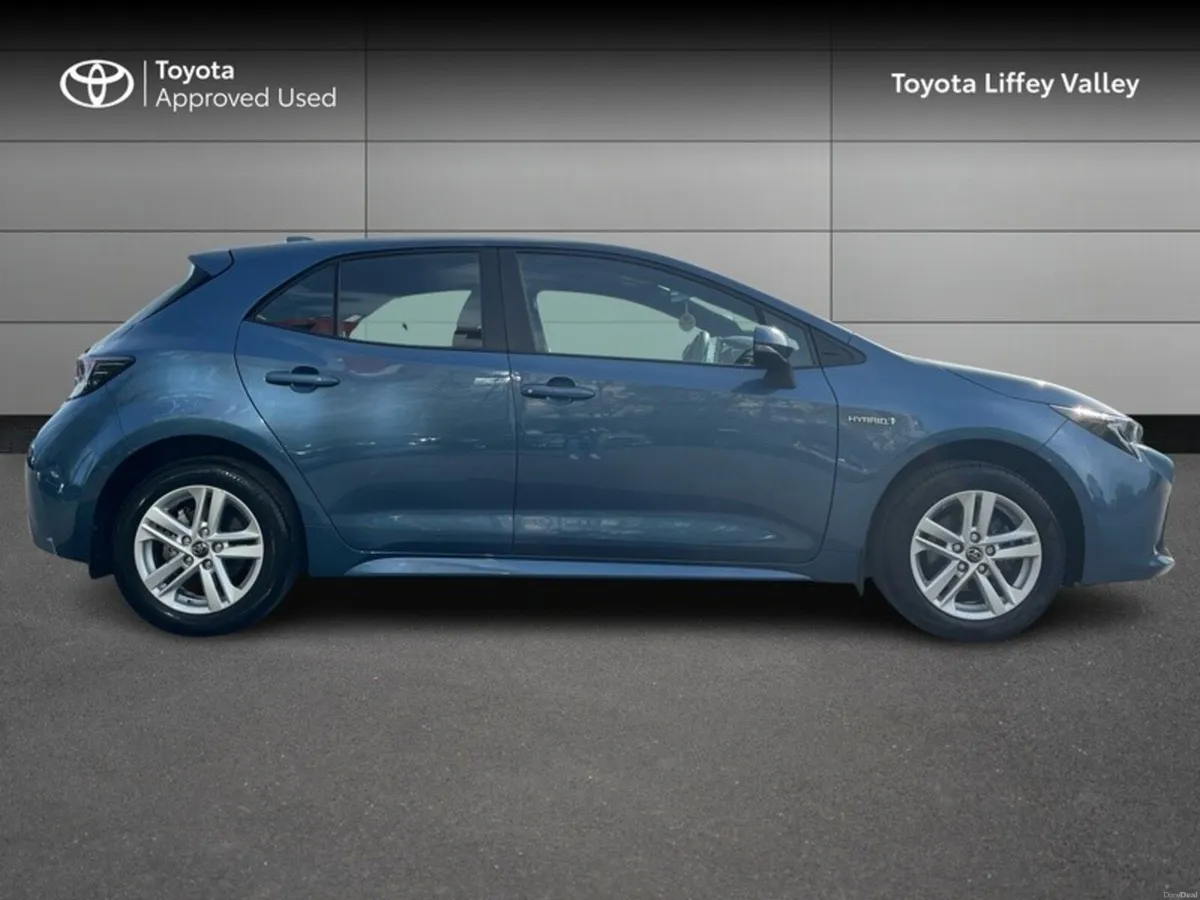 Toyota Corolla COROLLA LUNA H/B AUTO HYBRID - Image 3