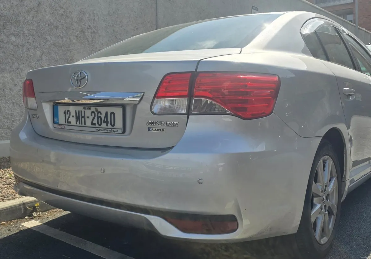 Toyota Avensis 2012 - Image 4