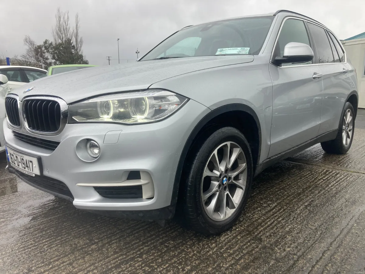 4WD-5 SEATER CREWCAB-FULL BMW HISTORY - Image 3