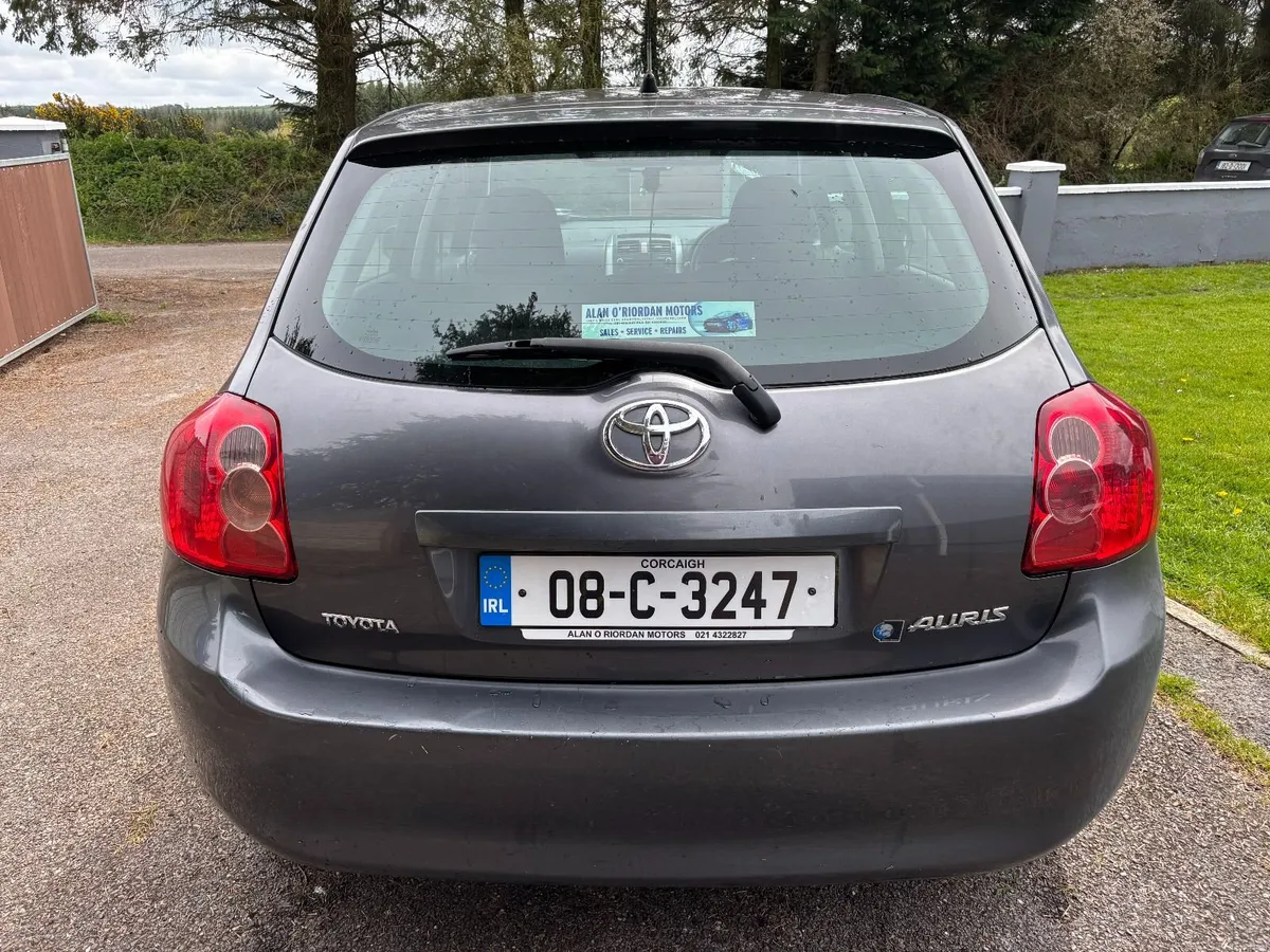 Low Mileage Toyota Auris 2008 - Image 3