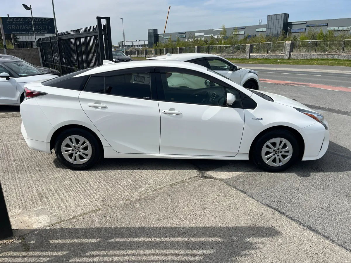 TOYOTA PRIUS 2018, 1.8 HYBRID AUTO NEW NCT - Image 4