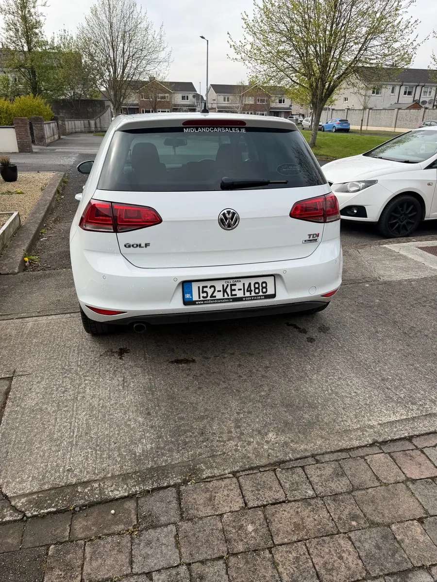 2015 Volkswagen Golf Highline spec - Image 2