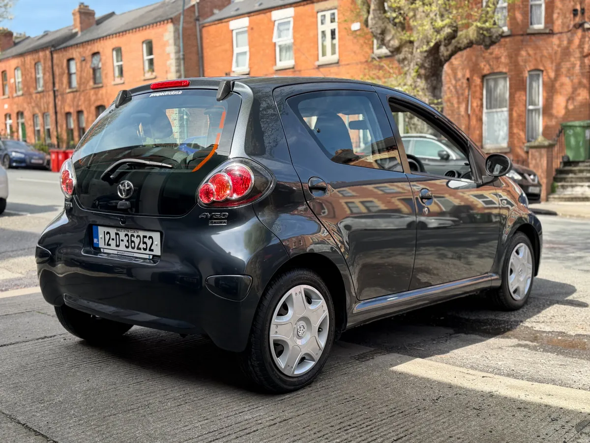 12 Toyota Aygo, 1.0 Petrol, 95Kms, FSH, SIMI - Image 3