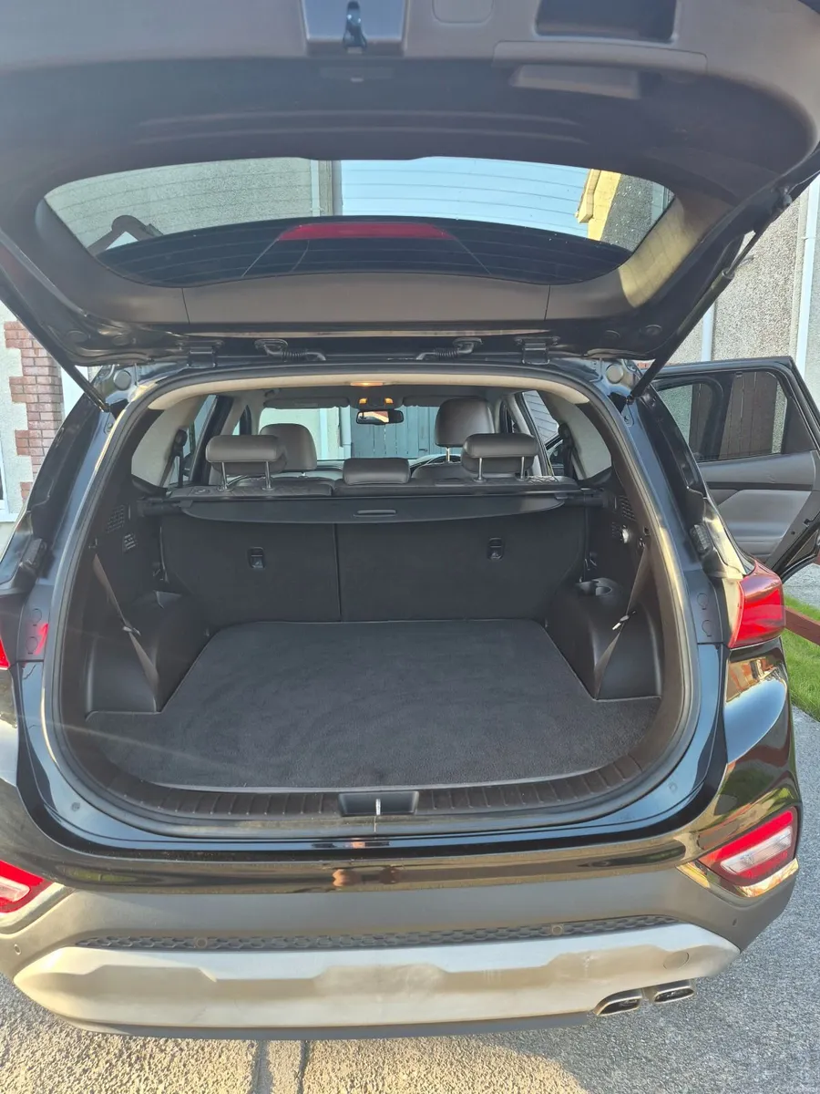 Hyundai Santa Fe 2019 - Image 4