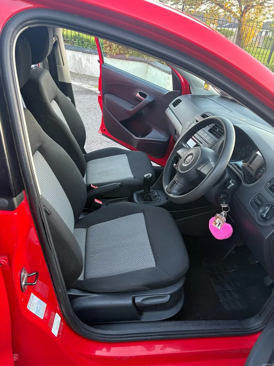 Volkswagen polo - Image 4